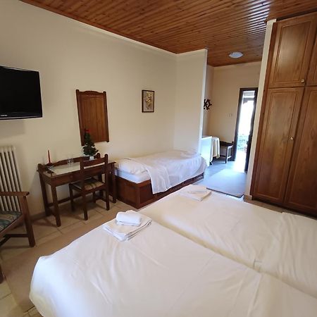 Hotel 2 Alonia Anatoliki Frangista Habitación foto