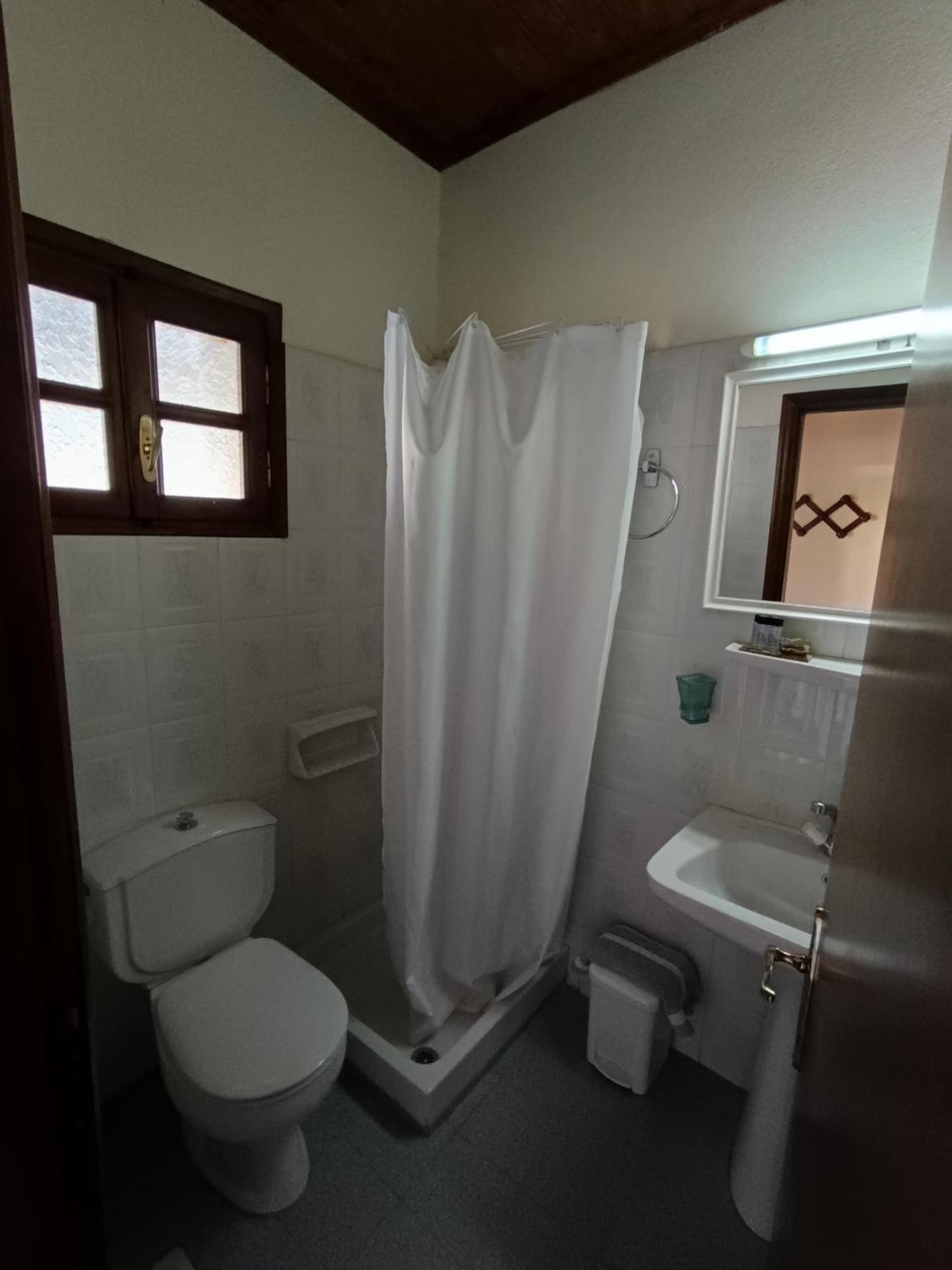 Hotel 2 Alonia Anatoliki Frangista Habitación foto